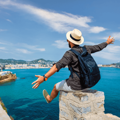 Balancing Life with a Pet 3 pet parent traveling